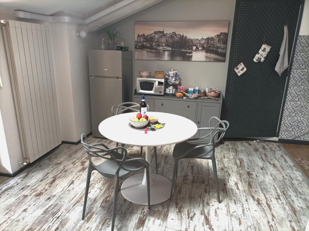 La Petite Maison De Claire Cuneo Eksteriør bilde